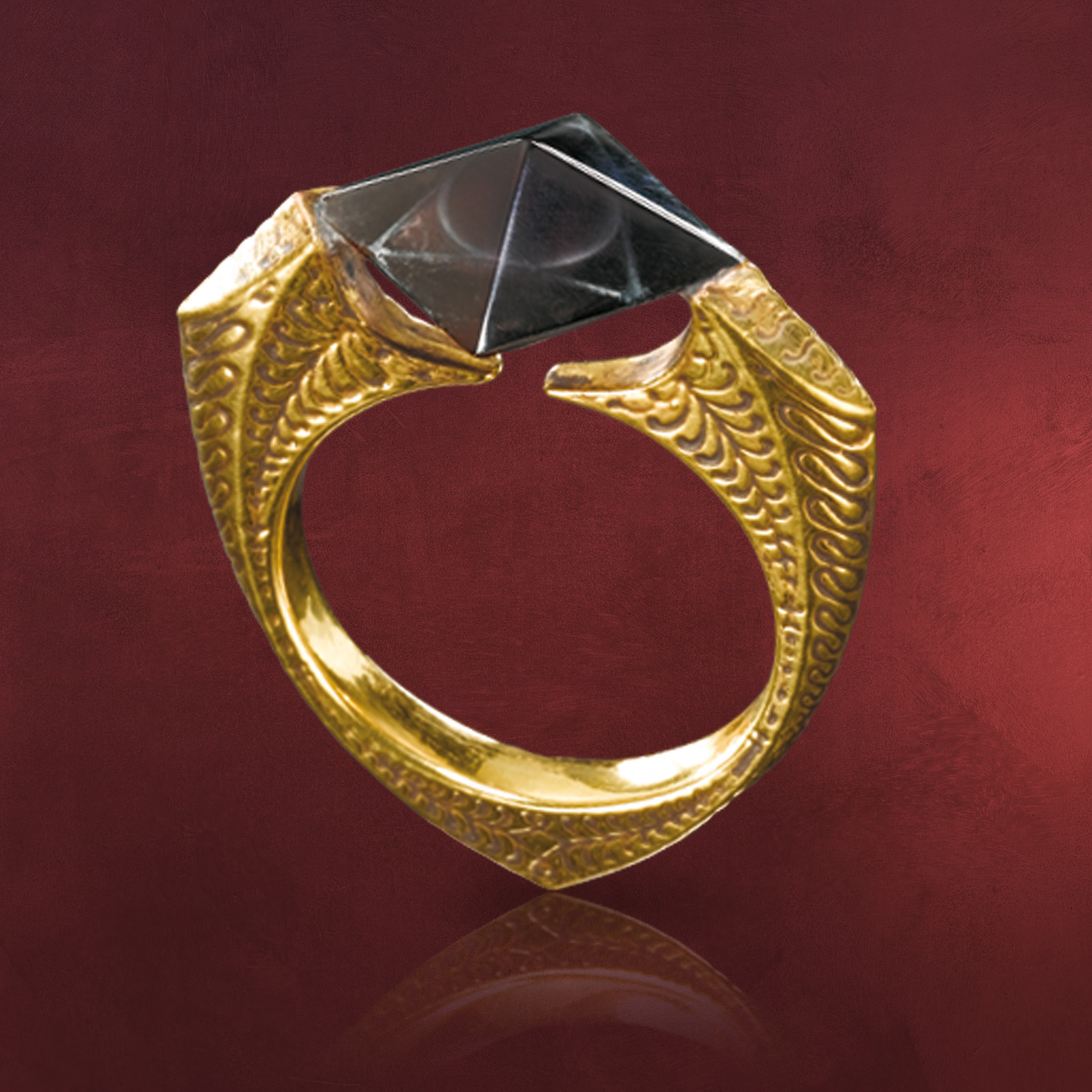 Harry Potter Schmuck Der Horkrux Ring Gold mit schwarzem Stein
